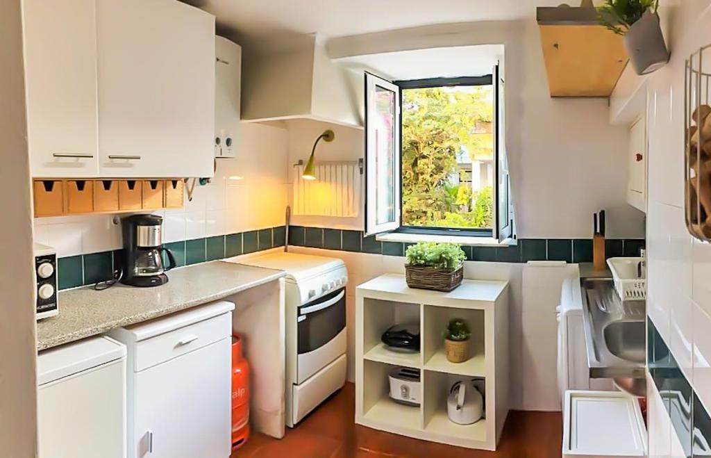 Beautiful Cozy Flat In Flowers Garden! Lisbon